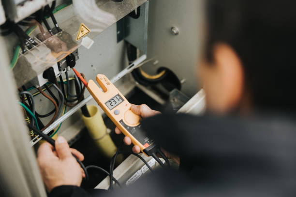Best Local Electrician Companies  in Barrington, IL