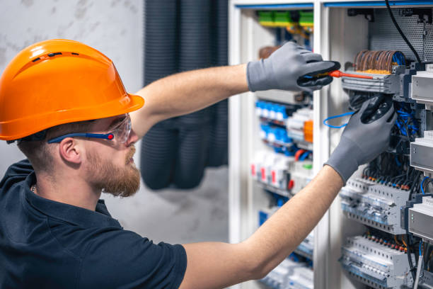 Best Emergency Electrical Repair  in Barrington, IL